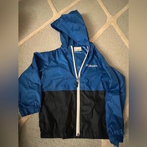 Columbia wind breaker size 4-5